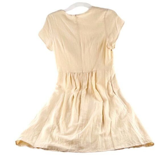 ROOLEE Women's Dress size Medium Embroidered Sunflowers Short Sleeves NWT boho - Picture 2 of 5